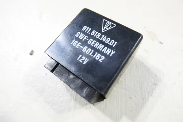 Porsche 911 Scheibenwischerrelais Impulsgeber Scheibenwischer 91161814901