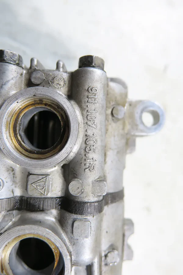 Porsche 911 G Modell Carrera 3.2 Ölpumpe 9111071051R Oil pump Carrera 1985 – Bild 5