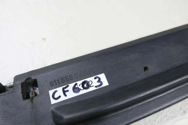 Porsche 911 2.7 3.0 3.2 G Modell Türtaschenabdeckung rechts Armauflage 91155504000 Deckel Tür Fach schwarz Kunstleder Door Pocket Lid – Bild 5