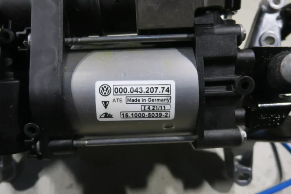 Porsche Cayenne 92A 958 Original Kompressor Luftfederung 00004320774 NEU! NEW! ATE 95835890100 Luftfahrwerk Fahrwerk – Bild 3