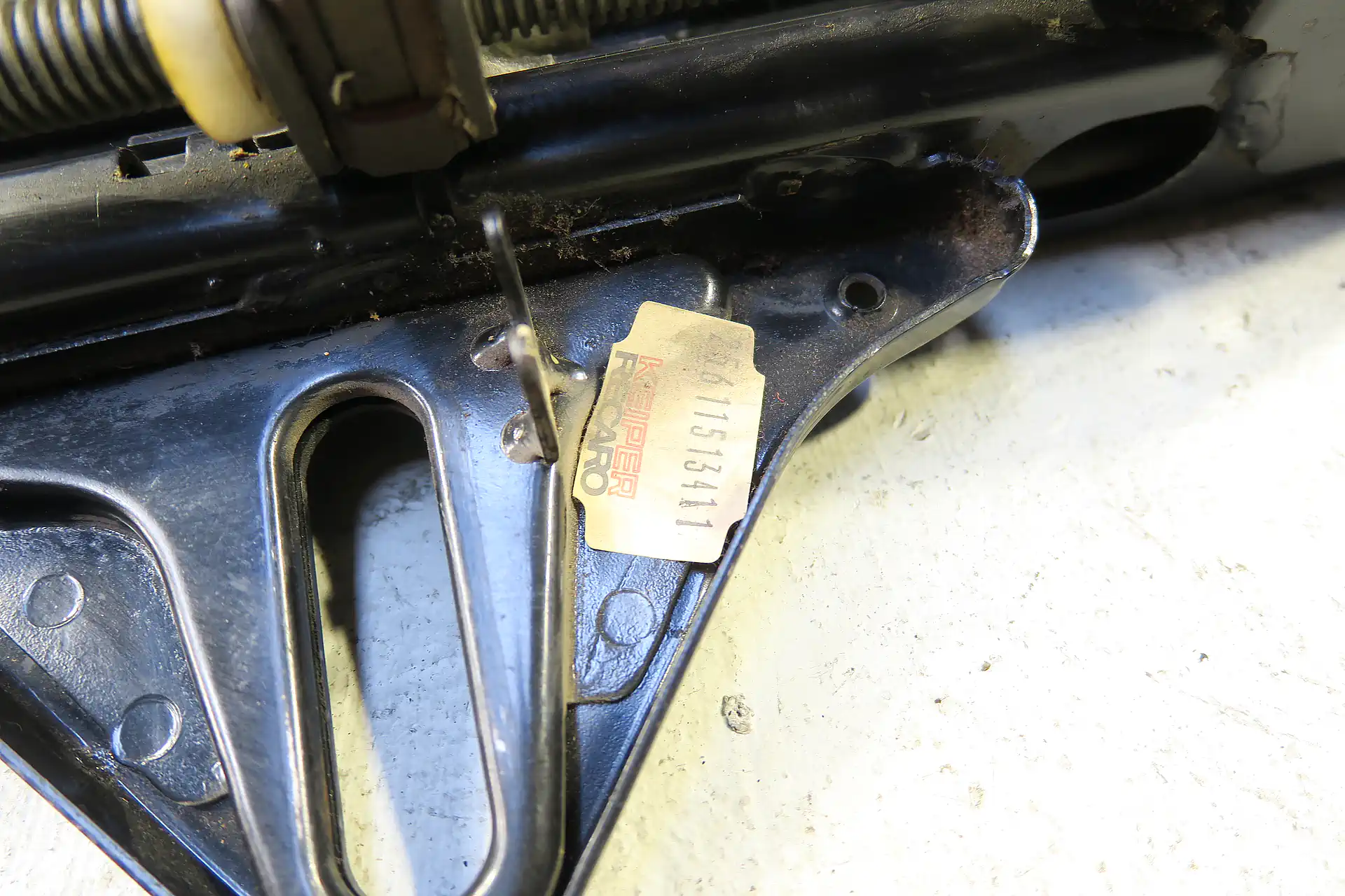 Porsche 911 993 Carrera S / 4s / Turbo Sitzschienen rechts elektrisch Höhen und Längsverstellung Original Recaro Sitz Beifahrer seat rail – Bild 5