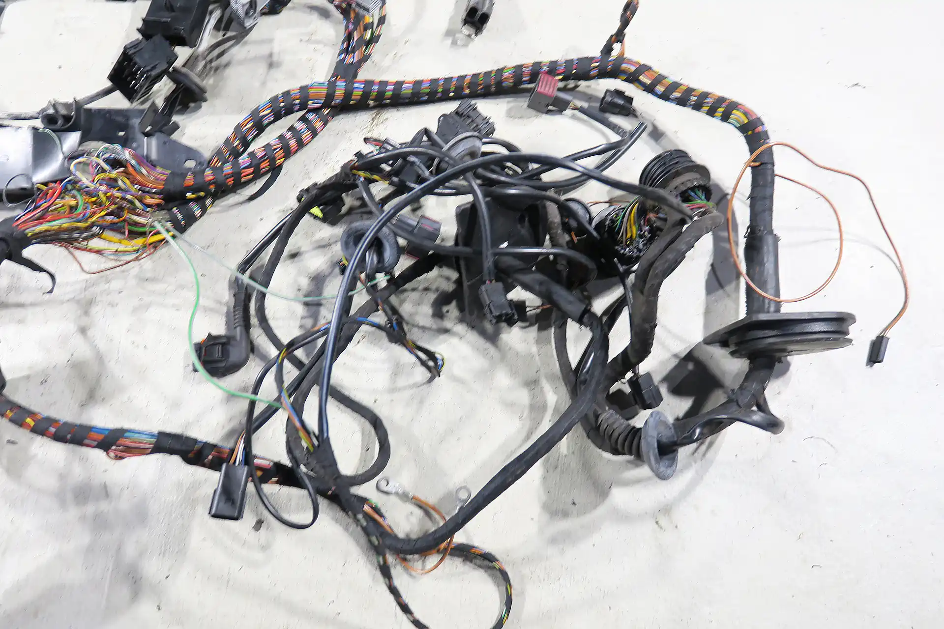Porsche 911 996 C2 Cabrio Baujahr 1999 Kabelbaum LL Heck Hinterwagen 99661290500 Leitungssatz Original wiring harness – Bild 6