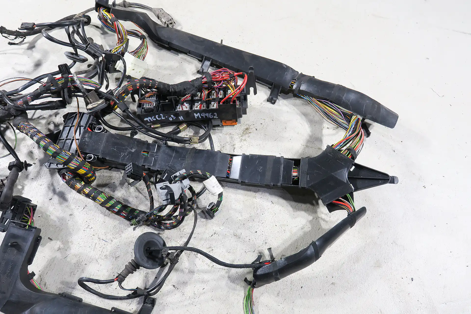 Porsche 911 996 C2 Coupe Schalter Baujahr 2003 Kabelbaum LL Heck Hinterwagen 99661290500 Leitungssatz Original wiring harness Facelift – Bild 3