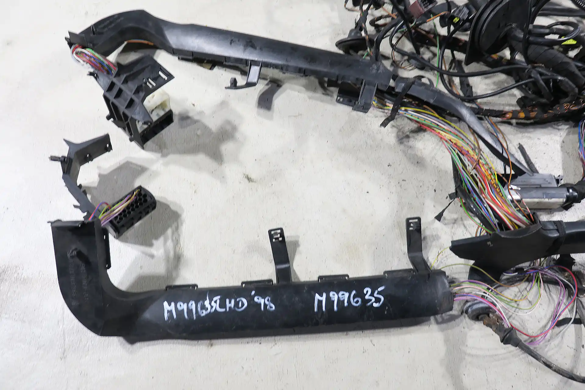 Porsche 911 996 C2 Coupe 3.4 Schalter Baujahr 1998 Kabelbaum LL Heck Hinterwagen 99661290500 Leitungssatz Original wiring harness Vorfacelift – Bild 2
