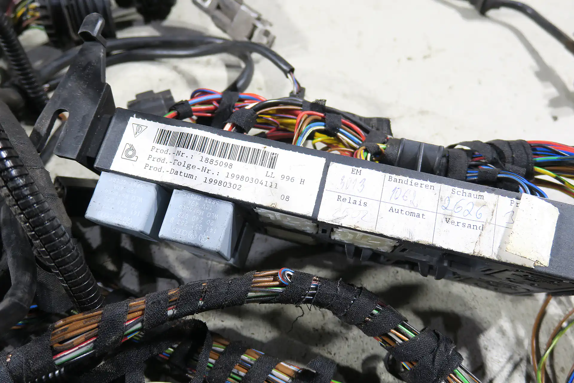 Porsche 911 996 C2 Coupe 3.4 Schalter Baujahr 1998 Kabelbaum LL Heck Hinterwagen 99661290500 Leitungssatz Original wiring harness Vorfacelift – Bild 4
