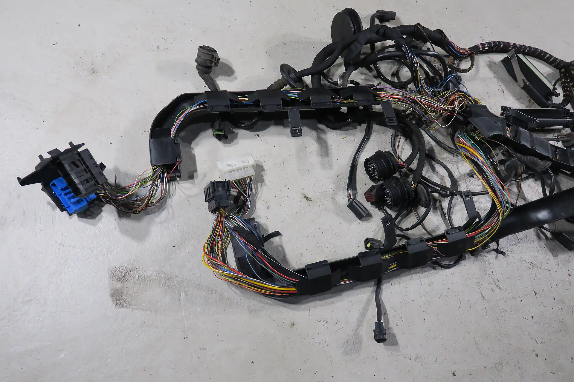Porsche 911 996 C2 Coupe 3.4 Tiptronic Baujahr 1999 Kabelbaum LL Heck Hinterwagen 99661290500 Leitungssatz Original wiring harness Vorfacelift – Bild 2