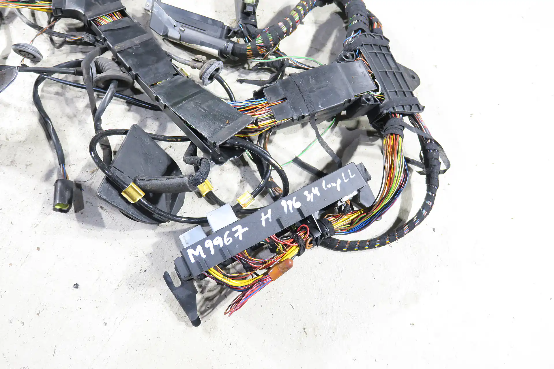 Porsche 911 996 C2 Coupe 3.4 Tiptronic Baujahr 1999 Kabelbaum LL Heck Hinterwagen 99661290500 Leitungssatz Original wiring harness Vorfacelift – Bild 4