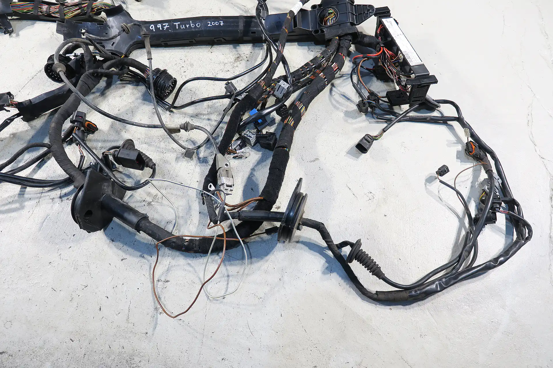 Porsche 911 997 Turbo Coupe Schalter Baujahr 2007 Kabelbaum LL Heck Hinten 99762290500 Leitungssatz Original wiring harness – Bild 4