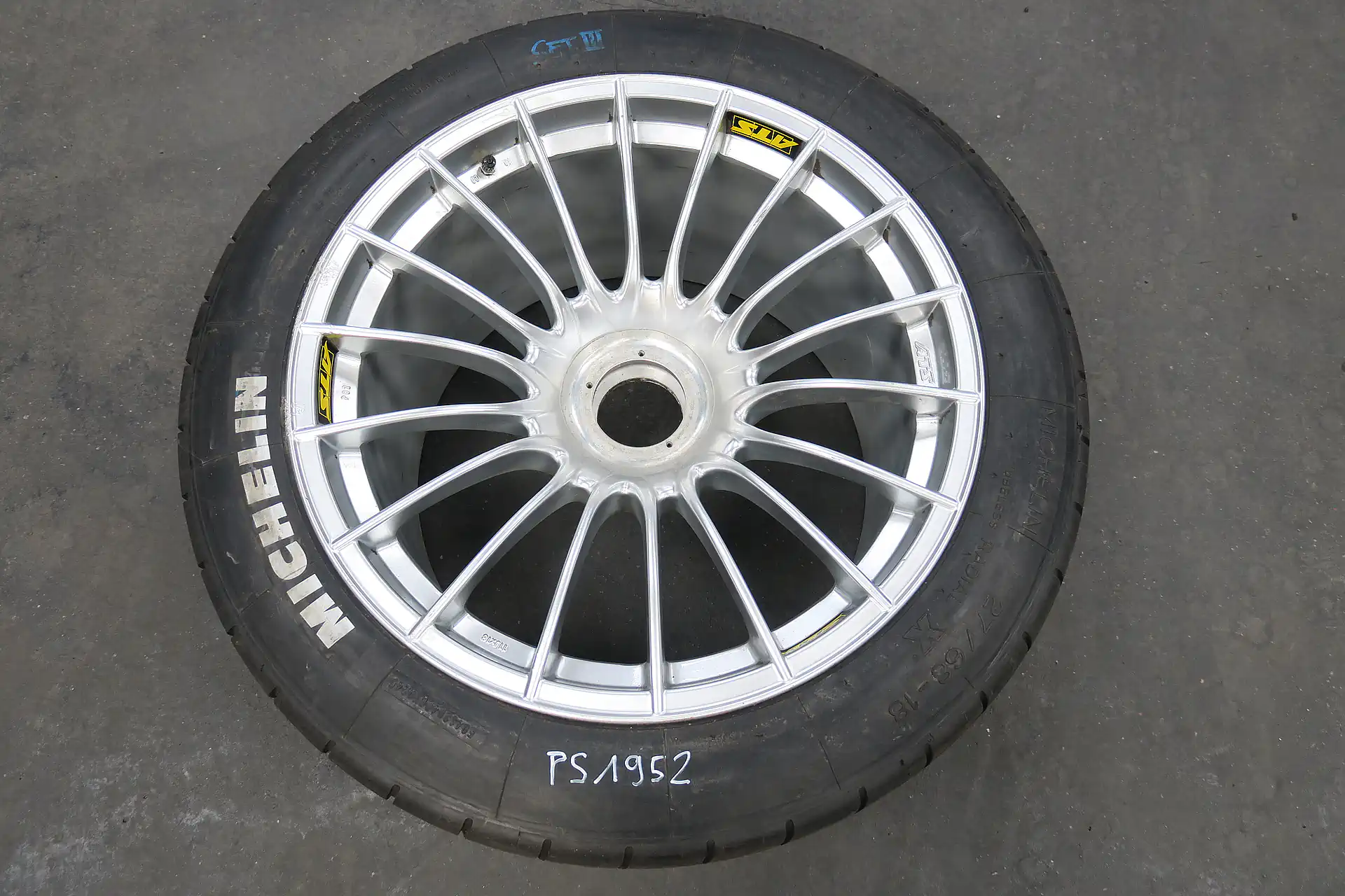 Porsche 911 996 GT3 R / RS Original ATS Felge Baujahr 2001 11J X 18 Zoll Hinterachse 1 Stück