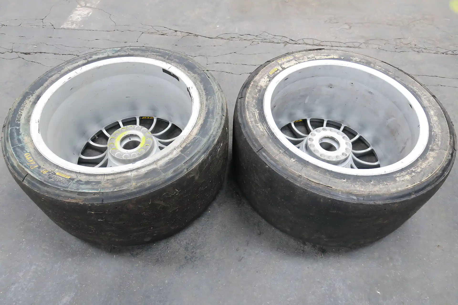 Porsche 911 996 GT3 R / RS RSR GTR Original ATS Felgen Baujahr 2002 11JX18 Zoll Hinterachse 2 Stück Set – Bild 13