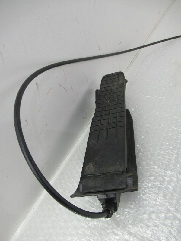 Gasbetätigung Gaspedal Rechtslenker Passend für Porsche 911 996 99642302209 – Bild 4