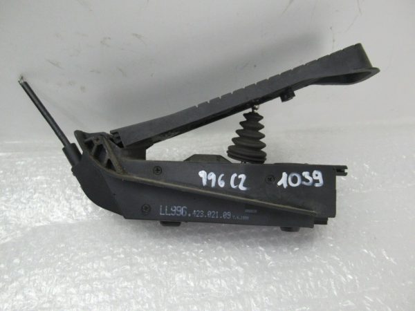 Gasbetätigung Gaspedal Passend für Porsche 911 996 Boxster 986  99642302109 – Bild 5