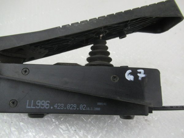 Gasbetätigung Gaspedal Linkslenker Passend für Porsche 911 996 99642302902 – Bild 4